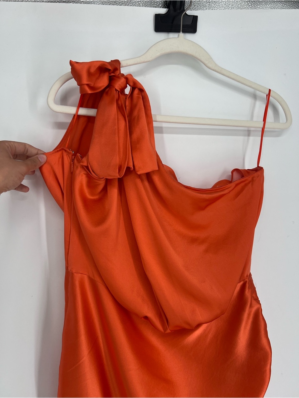 Retrofete Silk Blend Bow One-Shoulder Orange Draped Designer Cocktail Mini Dress - Picture 2 of 8